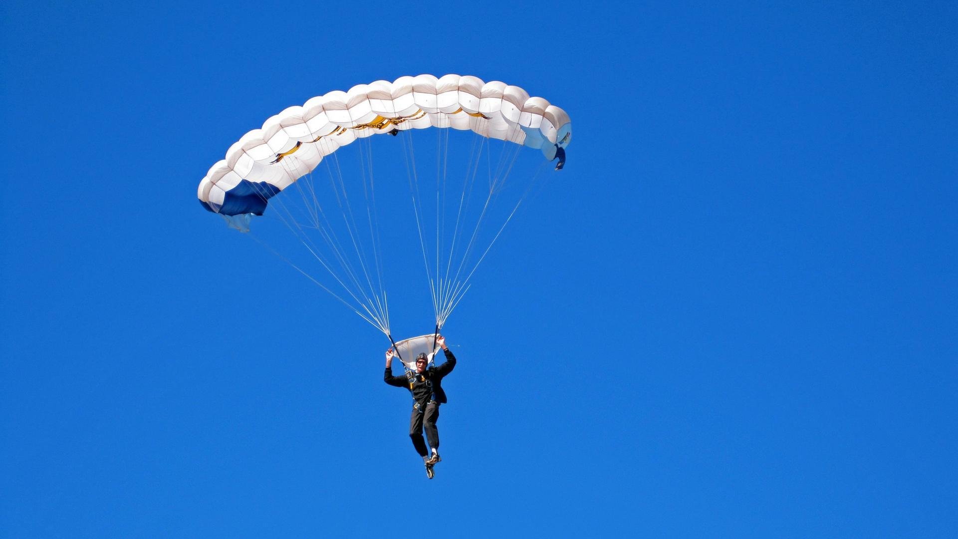本土教练发展路径不清晰，教练行业环境分析