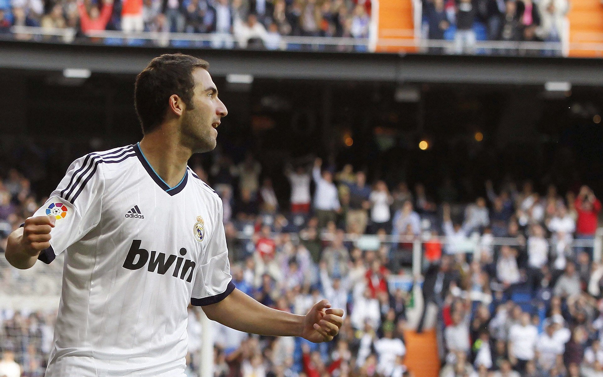 职业联赛竞争力与观众吸引力关系，职业联赛的作用